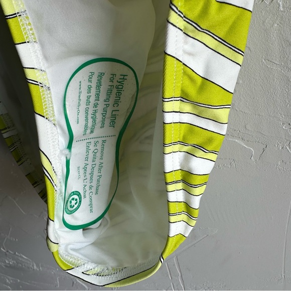 Michael Kors Women's Printed O-Ring One Piece Swimsuit - Cutout Lime Zebra SZ 6 - Picture 13 of 14